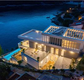 Luxury Beachfront Villa with Heated Infinity Pool near Trogir, Sleeps 8